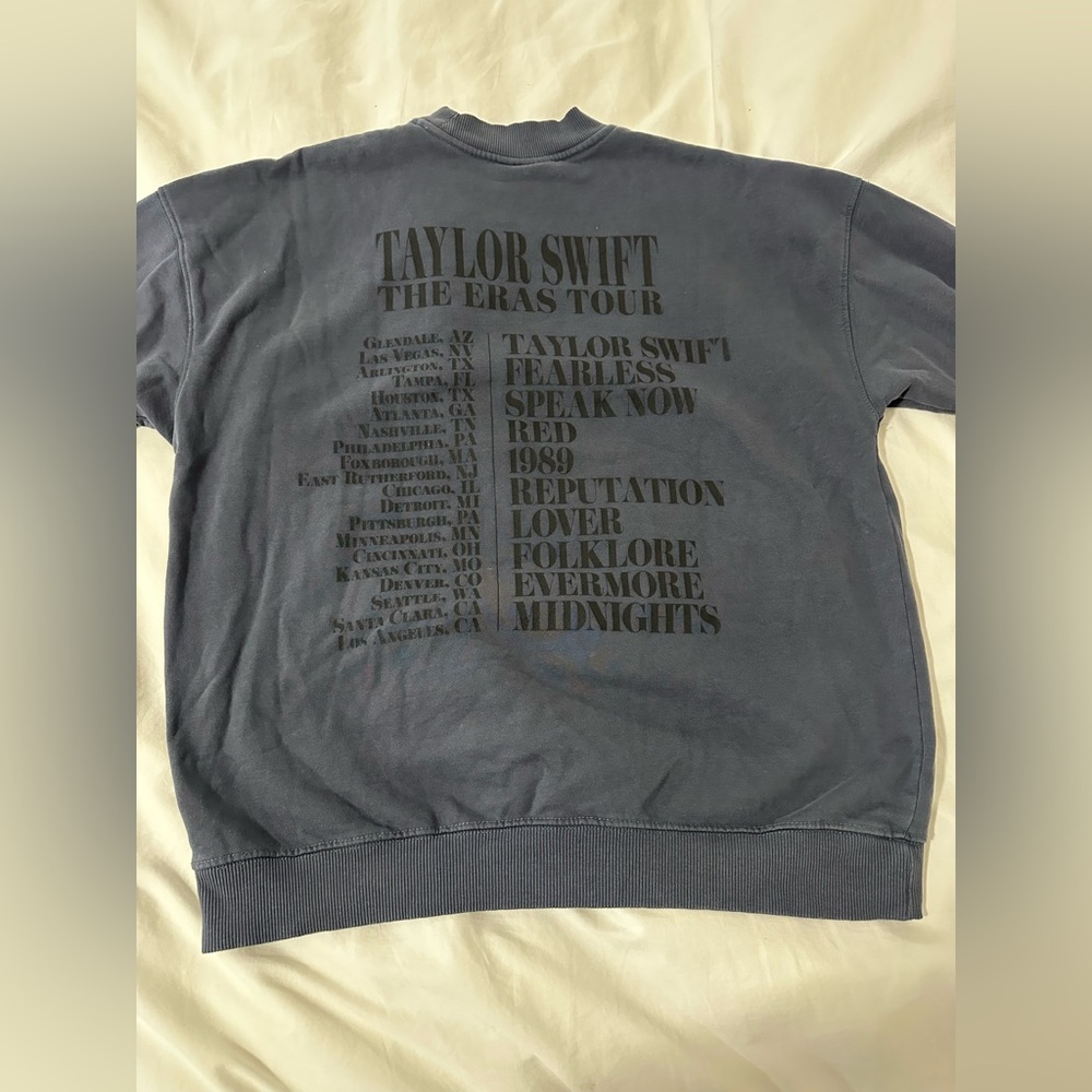 Taylor Swift Gray Tour Sweatshirt - Picture 6 of 6
